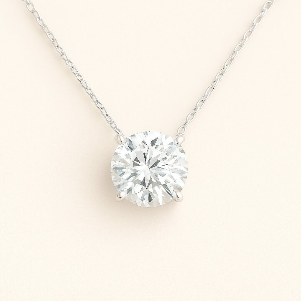 Pendentif diamant naturel - Chaine fine - or 18K